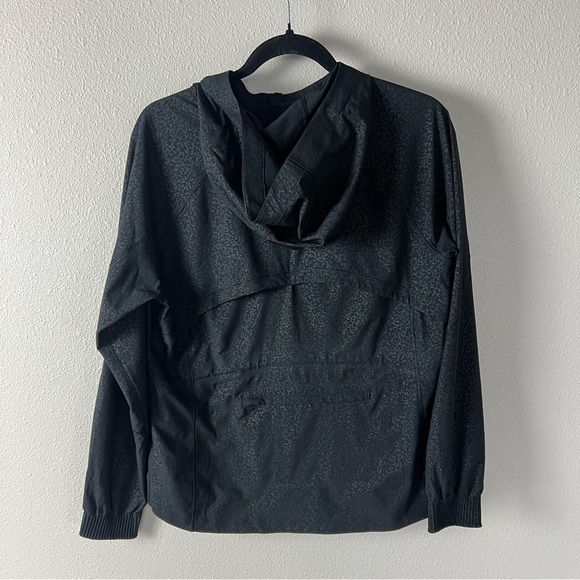 NWOT Athleta Racer Running Free Jacket Printed Black Cosmos Hooded Running Women - Picture 12 of 15